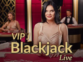 时隔302天再破门！武磊禁区迎球轻巧推射破门，替补登场8分钟2球